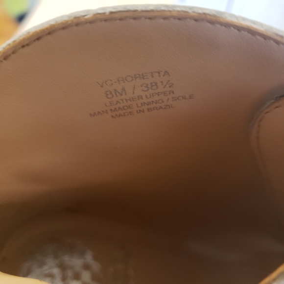 White Croc Embossed 'Roretta' Peep-Toe Bootie by Vince Camuto SIZE 8 - Picture 7 of 8